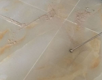 东营瓷砖空鼓维修公司分享粘合剂选择不当在瓷砖铺贴过程中可能导致以下问题