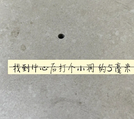 东营瓷砖空鼓维修公司专业解答在瓷砖铺贴过程中，如果砂料搅拌不均匀，将会带来以下问题